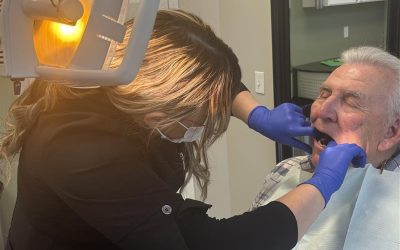 What Changes After Year One with Dentures? Unique Insights into Adjustments Most People Don’t Think About